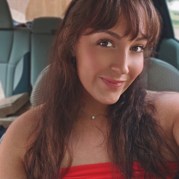 Meet your Posher, Grace - Picture 1 of 6